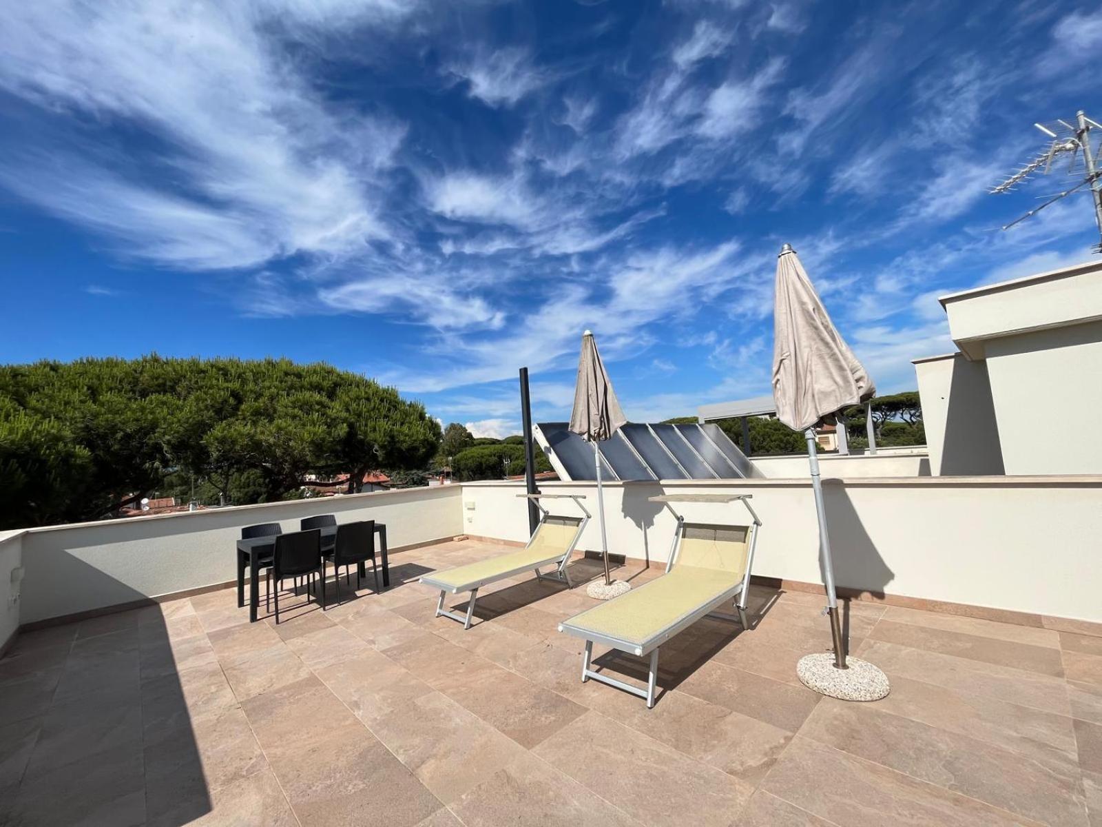 Venere Apartament Tirrenia Exterior photo